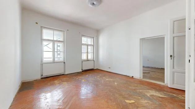 Unsanierter Stilaltbau nahe der Inneren Stadt | 3. OG mit Westausrichtung